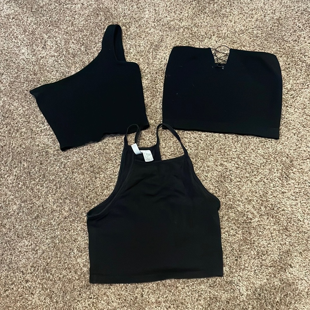 Black crop top bundle